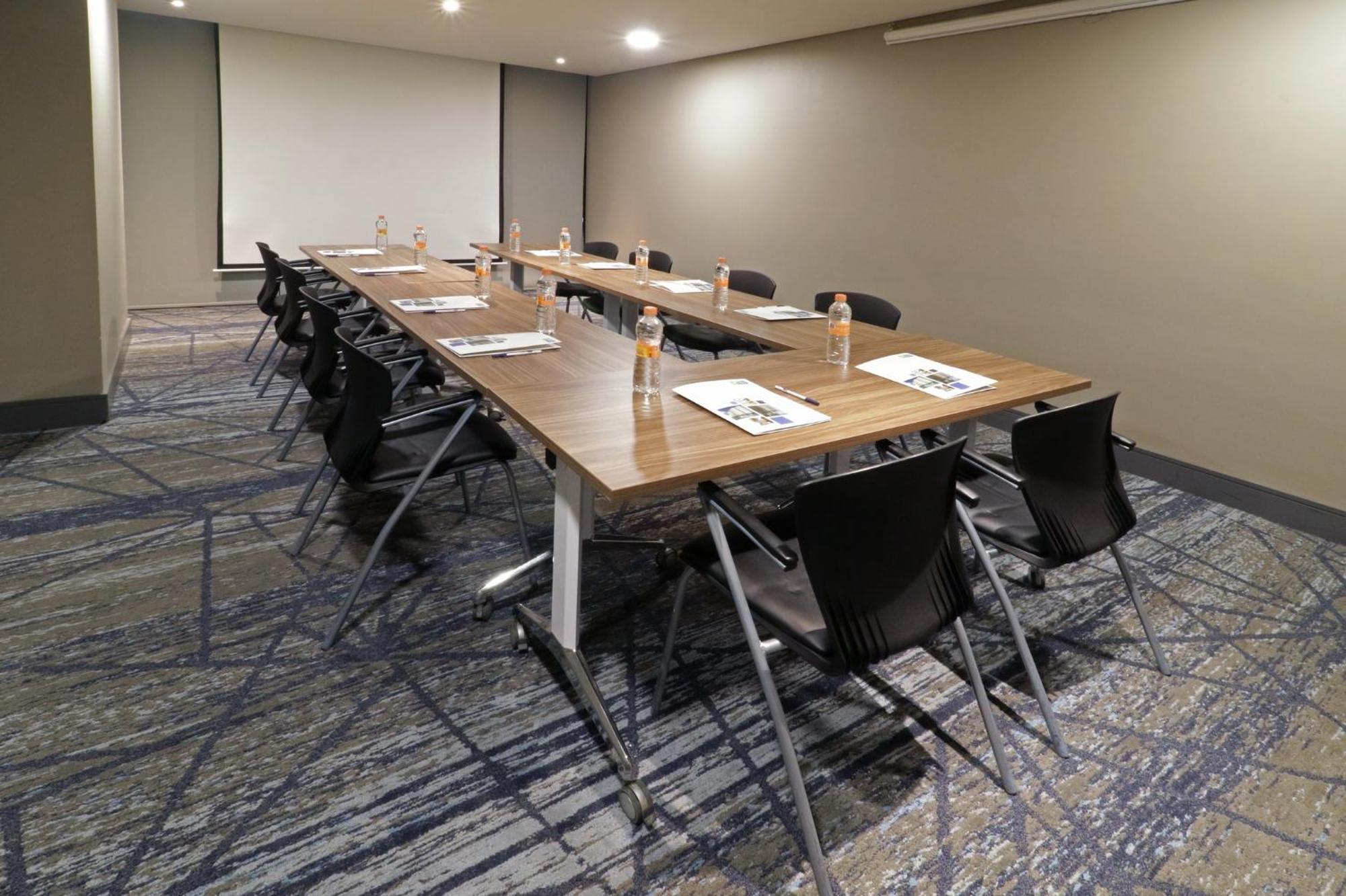 Holiday Inn Express & Suites Monterrey Valle By Ihg San Pedro Garza Garcia Esterno foto
