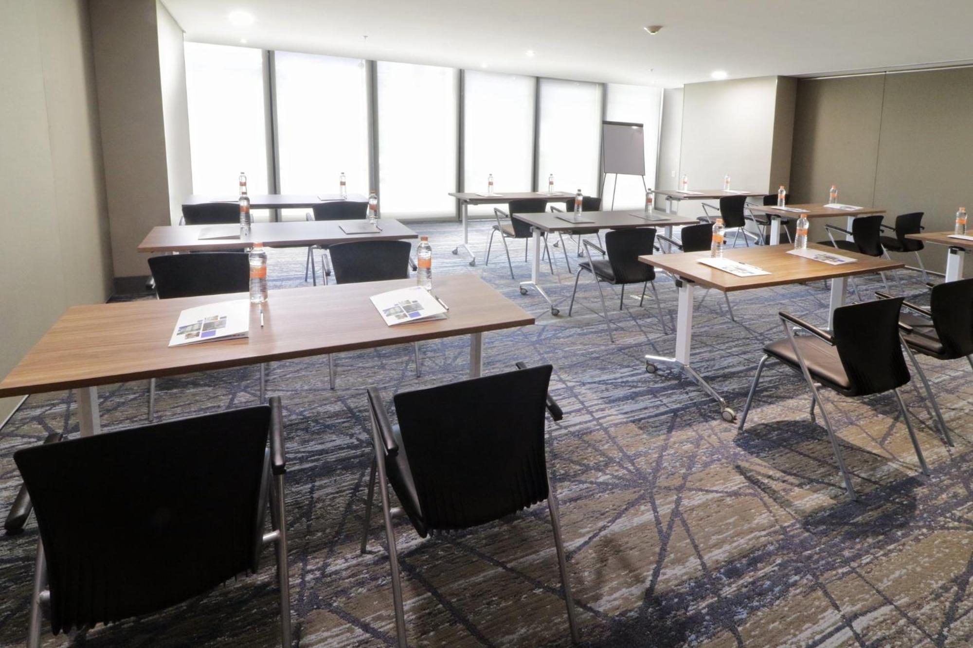 Holiday Inn Express & Suites Monterrey Valle By Ihg San Pedro Garza Garcia Esterno foto