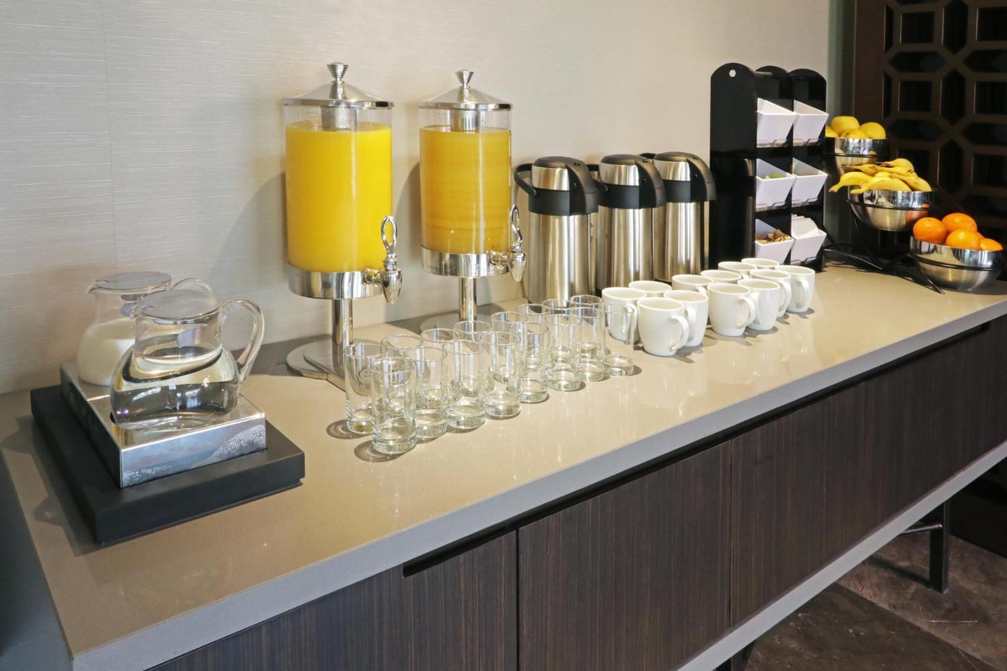 Holiday Inn Express & Suites Monterrey Valle By Ihg San Pedro Garza Garcia Esterno foto