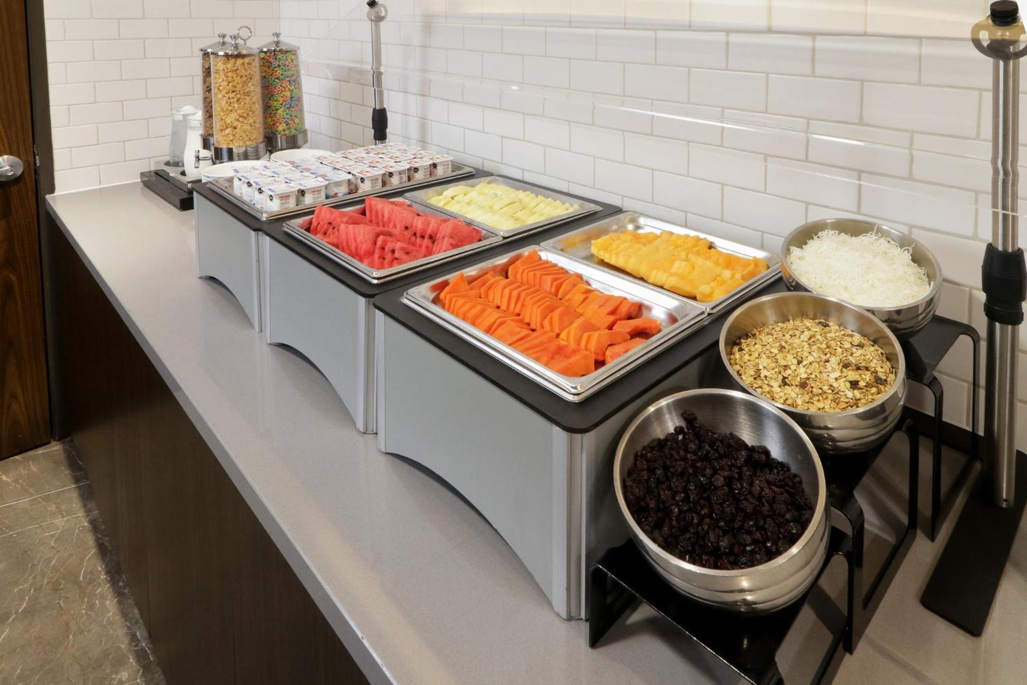 Holiday Inn Express & Suites Monterrey Valle By Ihg San Pedro Garza Garcia Esterno foto