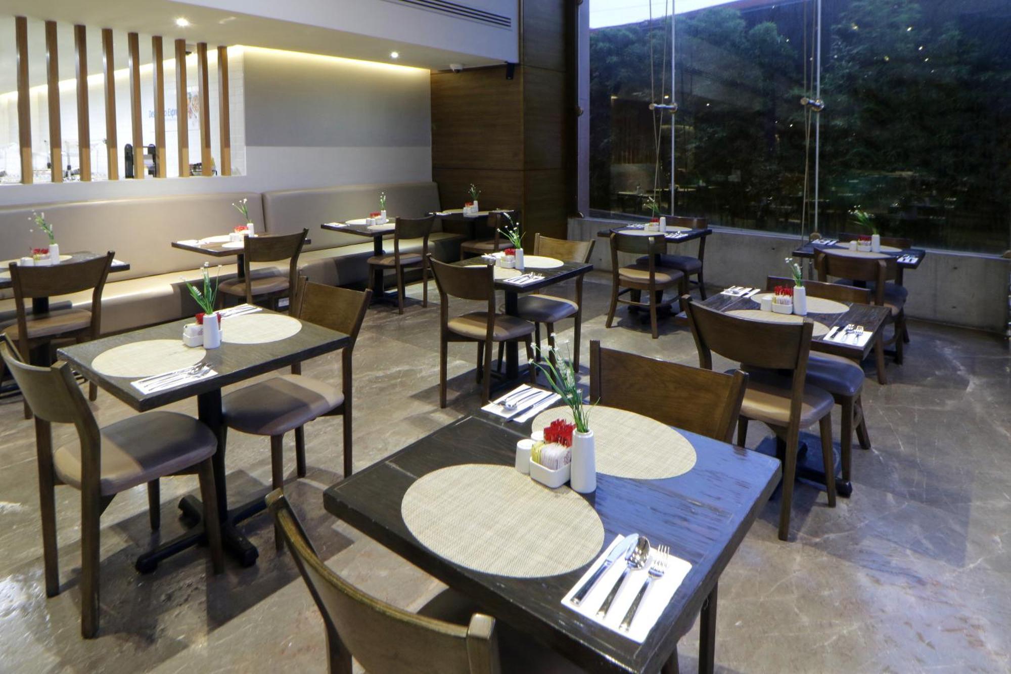 Holiday Inn Express & Suites Monterrey Valle By Ihg San Pedro Garza Garcia Esterno foto
